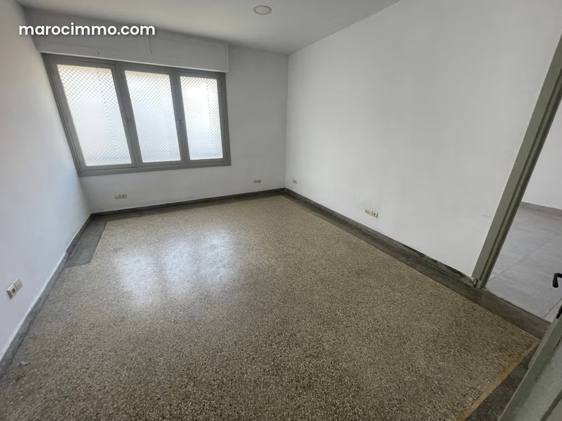 80 m² Office for Rent, Derb Omar, Casablanca, Air-Conditioned and Secure — Casablanca