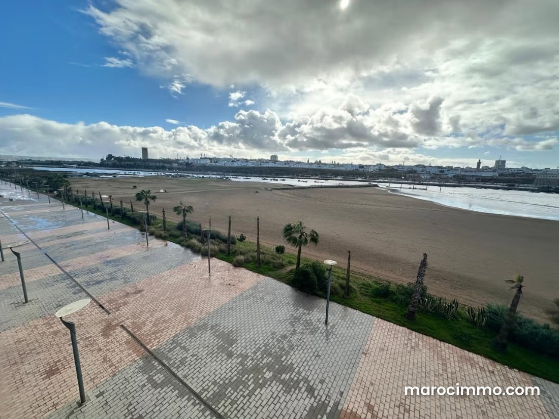 Sea-View Apartment in Bab Al Bahr, Salé, 260 sq m — Salé