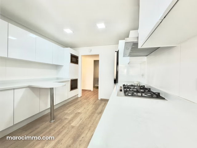 Exceptionnel appartement refait à neuf avec cuisine équipée et chambre de personnel — 5