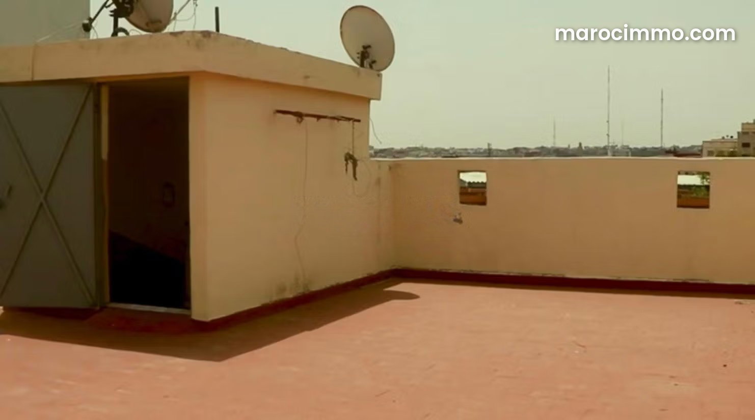 Spacious Apartment with Terrace and Garden in Aïn Chock, Casablanca — Casablanca