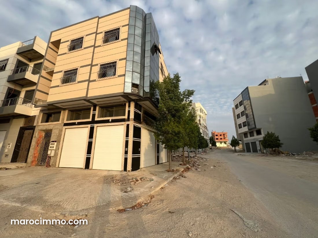 منزل بثلاثة طوابق للبيع في طنجة باليا — طنجة