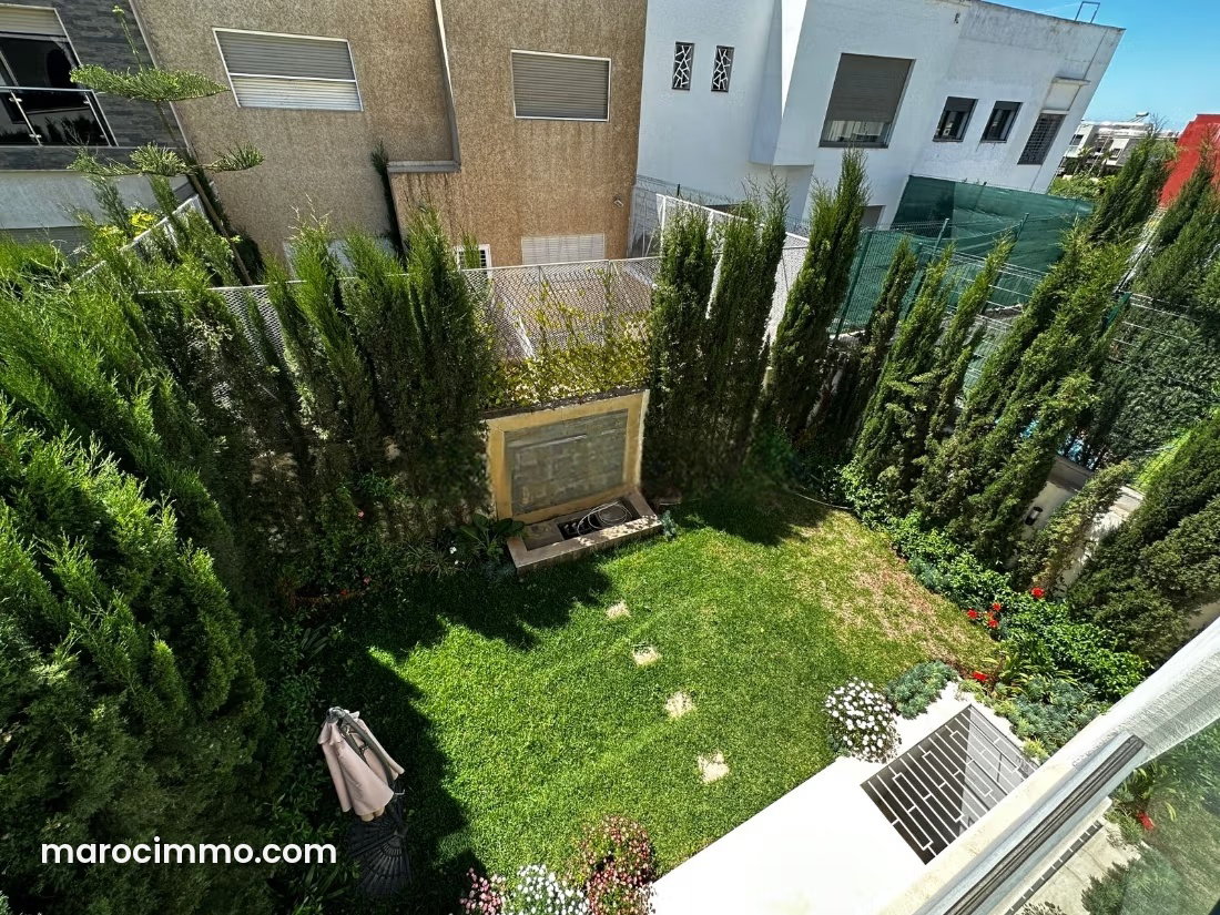 5-Room Apartment with Terrace and Pool in Almaz, Casablanca — Casablanca
