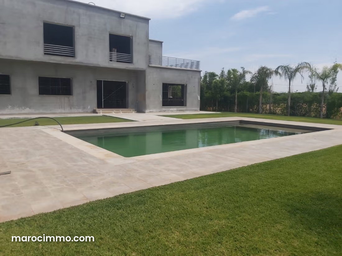 Villa 4 chambres avec hectare de terrain, Route de Fès, Marrakech — Marrakech