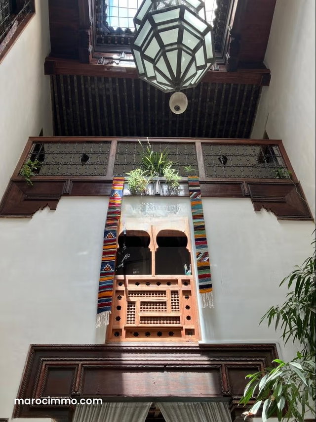 Somptueux riad à vendre à Ancienne Medina. 5 chambres. Meublé — 2