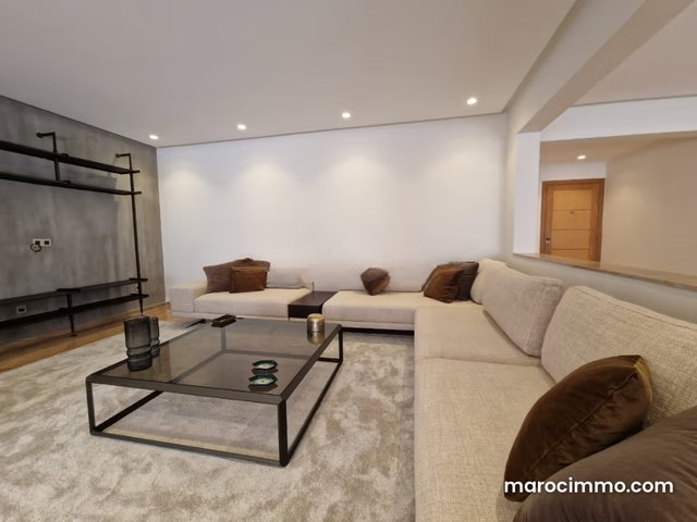 Golden Triangle/Furnished Apartment 200m2 3 Bedrooms — 3