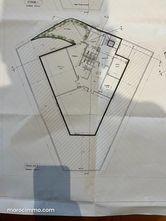 Driss saloui/villa commercial morcelable 250ht/m — 2