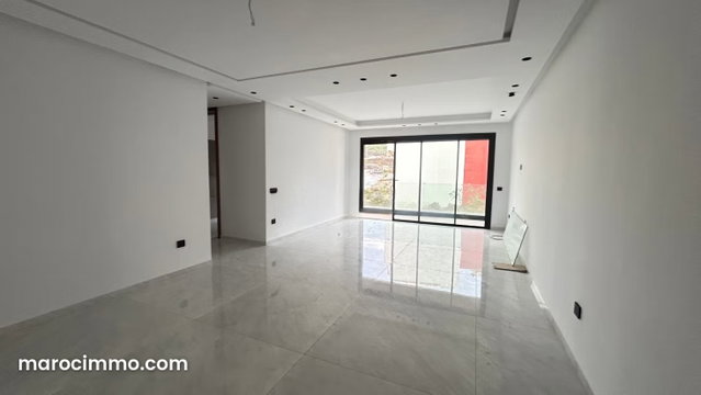 Appartement en vente à Malabata. 1 Pièce. Double vitrage et porte blindée — 3