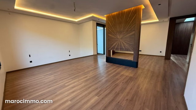 Splendide villa à vendre à Ain Diab. Surface totale 550 m² — 4