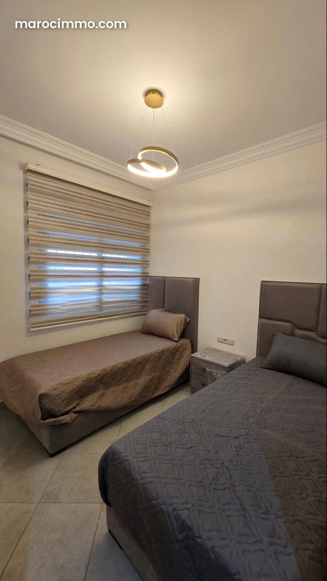 Superbe appartement à vendre à Martil. 2 belles chambres. Bien meublé — 4