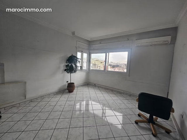 Bureau à louer 115 m² Abdelmoumen — 2