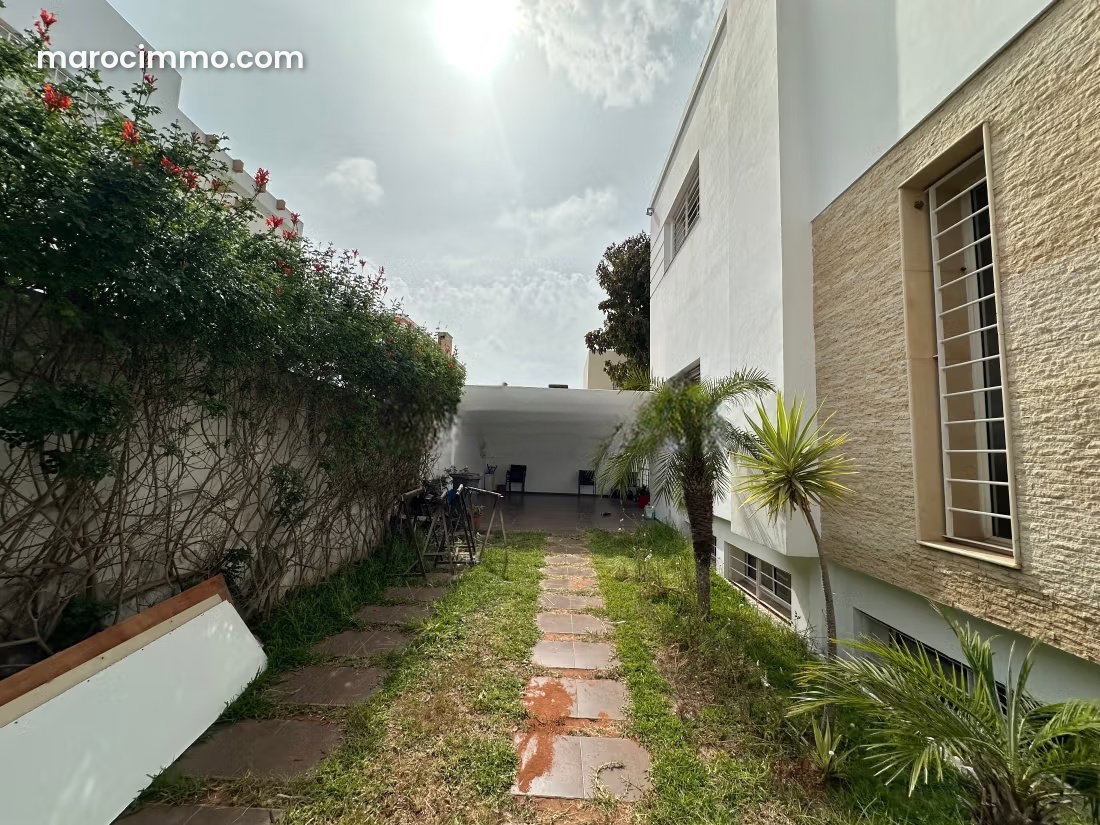 Villa meublée 375 m², piscine et jardin, Hay Riyad Rabat — Rabat