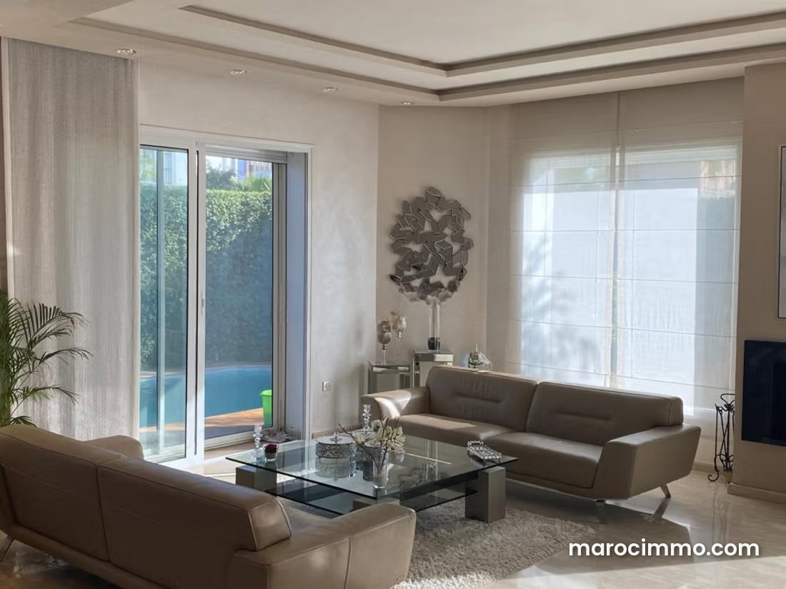 Furnished 500 sqm Villa with Swimming Pool for Rent, Riyad, Rabat — Rabat