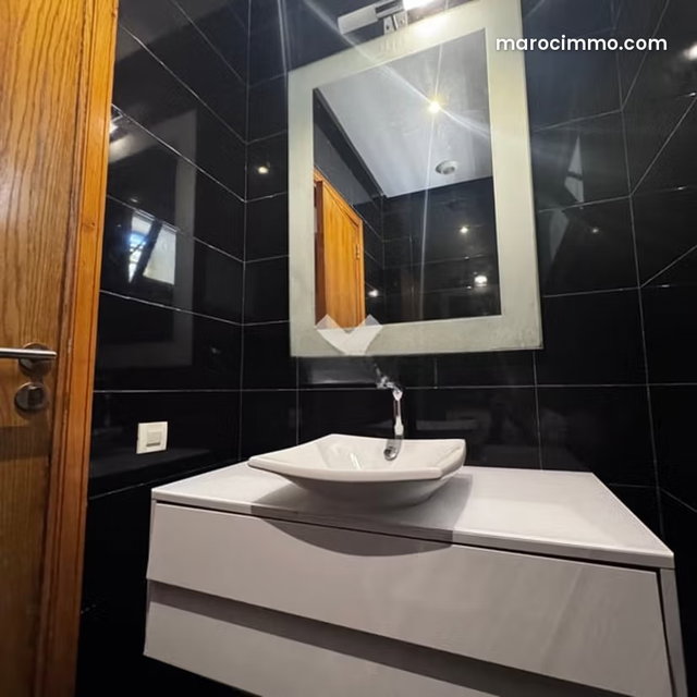 Appartement à Louer de 202.0 m² à Casablanca, Casablanca Marina — 4