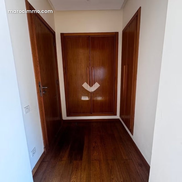 Appartement à Louer de 202.0 m² à Casablanca, Casablanca Marina — 2