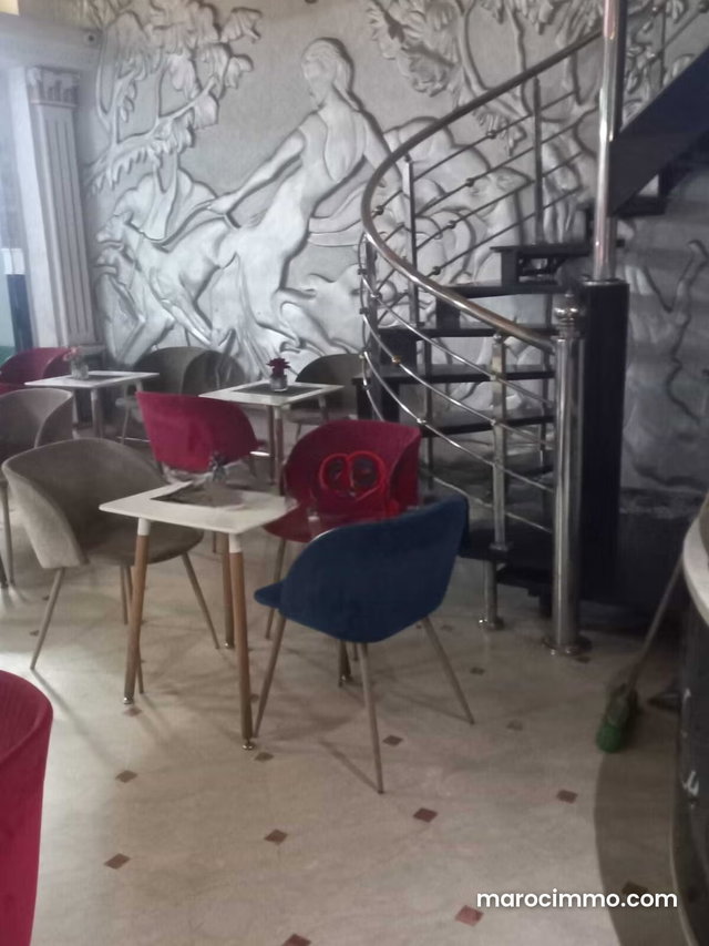 Vente Murs à 2 mars — 2