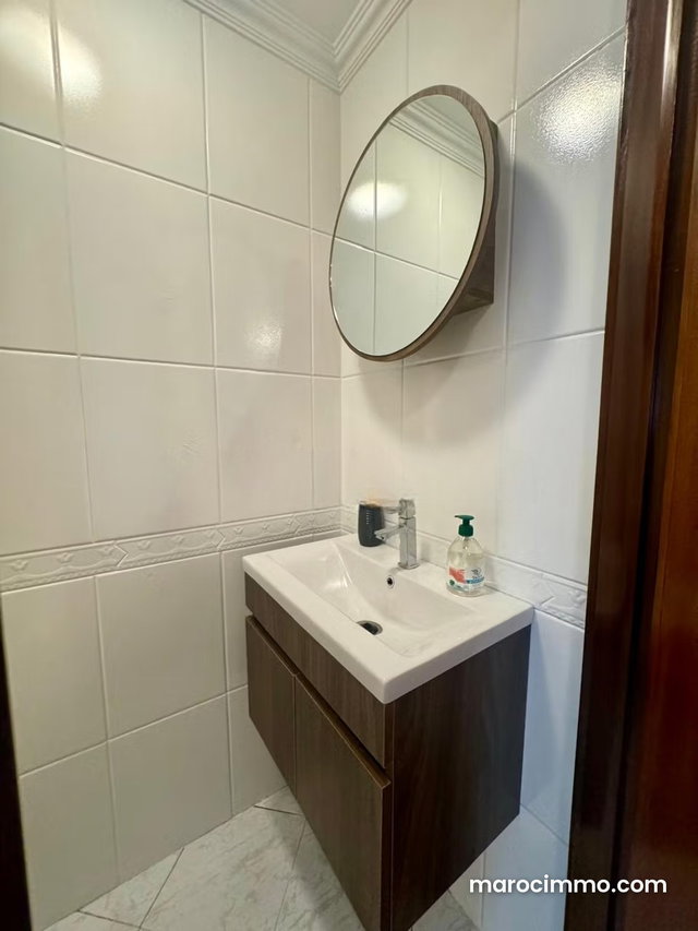 Appartement a vendre à Agdal Rabat — 3