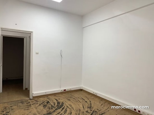 Bureau en Location à HORLOGE — 4