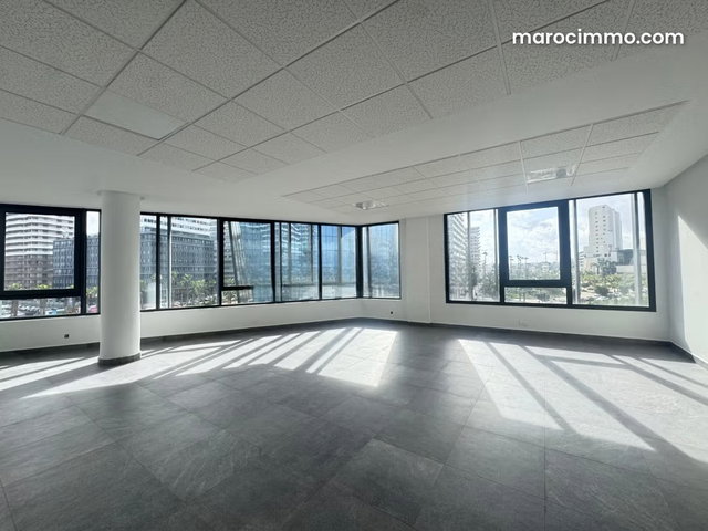 Bureau à louer à Casa Finance city — 3