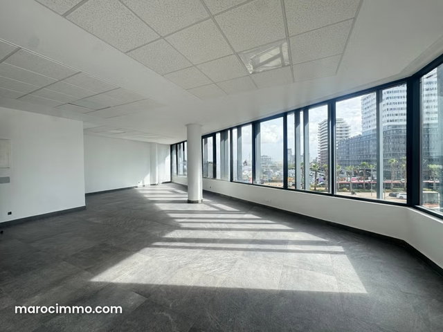 Bureau à louer à Casa Finance city — 5