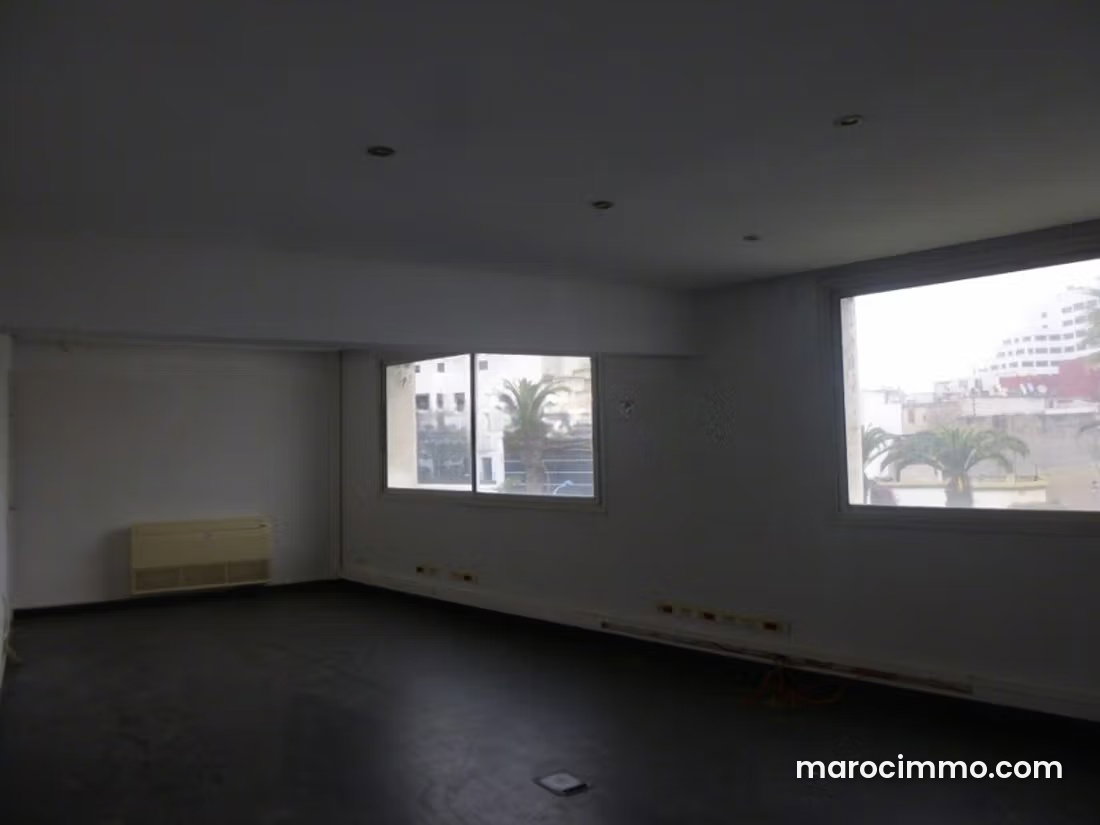 350 m² Office, Gauthier, Casablanca, Sought-After Avenue — Casablanca