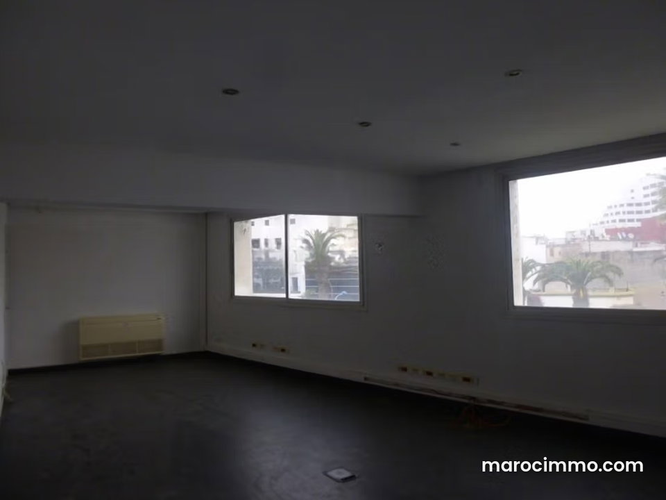 Plateau de bureau à louer à BD MOULAY YOUSSEF