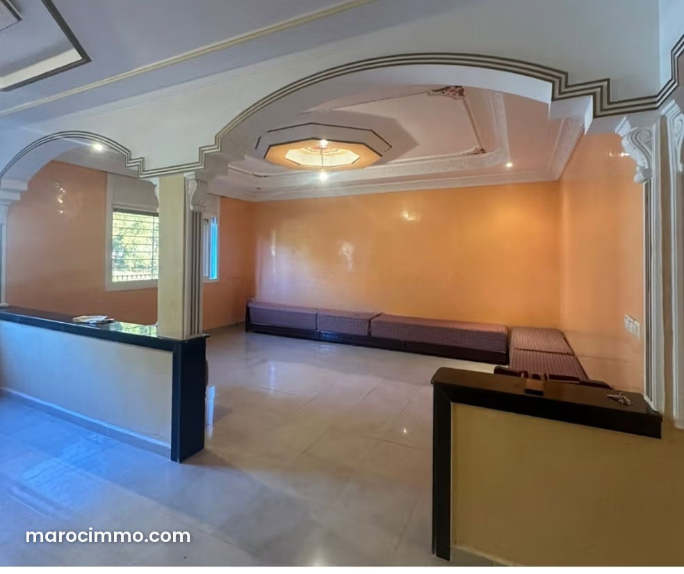 7-Bedroom Villa with Garden for Sale in El Ismailia, Kenitra — Kenitra