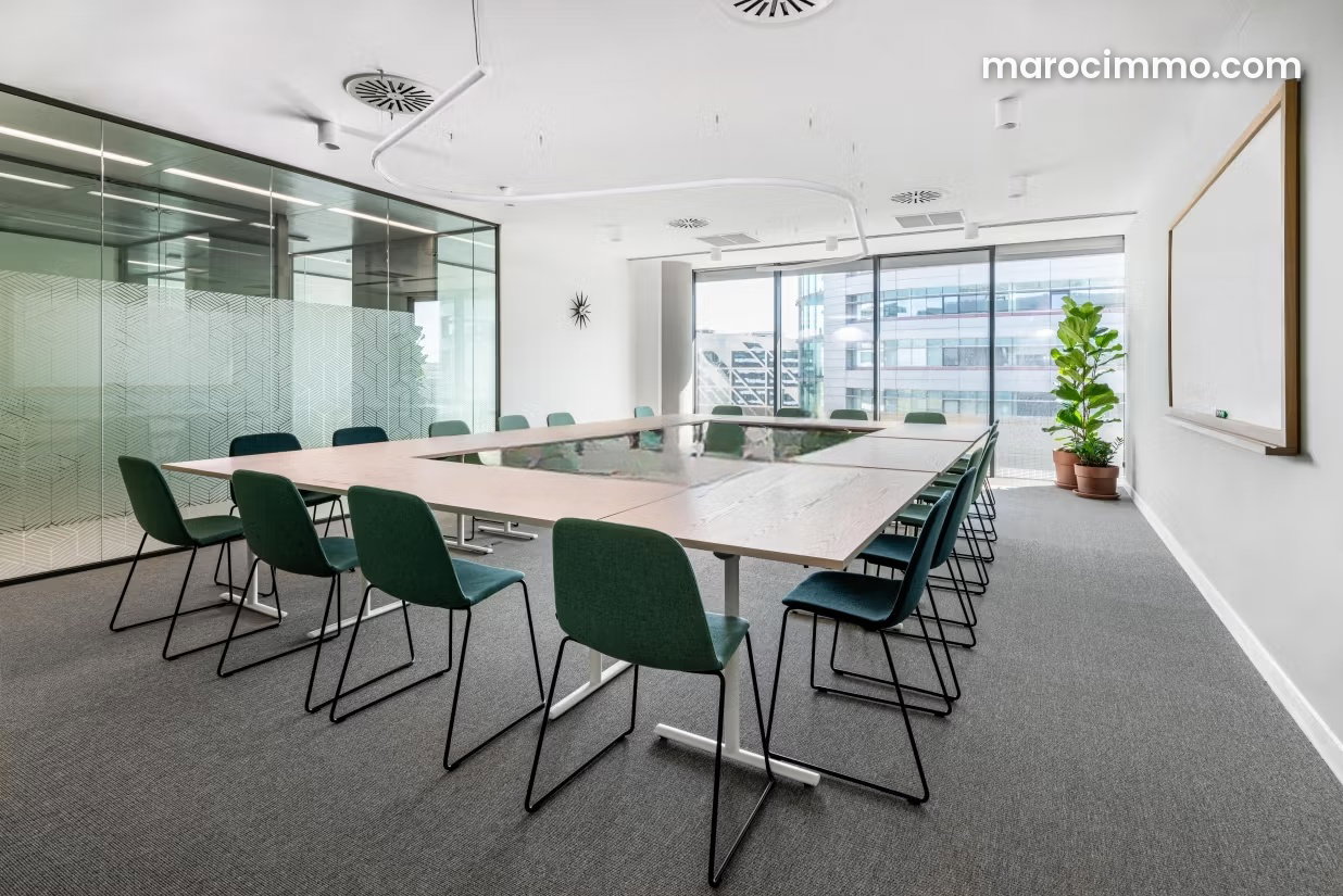 Bureau 45 m² à louer Bouskoura centre, bien équipé — Bouskoura
