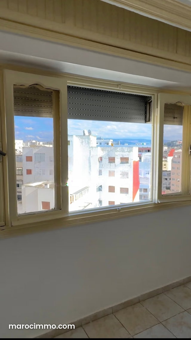 For Sale: Beautiful Apartment in Administrative Area. 218 m². Elevator and Balcony — 2