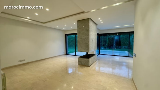 Location sublime villa vide 4 chambres — 4