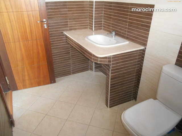 Appartement rez de jardin à el harhoura — 3