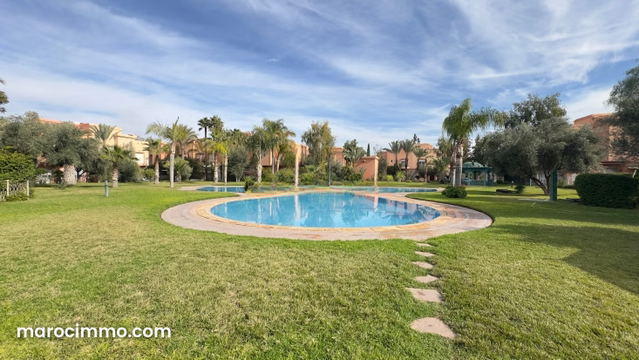 Coquette villa à louer vide à targa résidence piscine collective — Marrakech