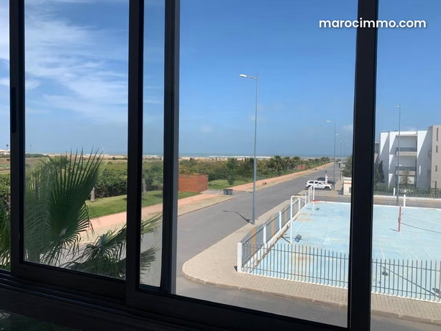À VENDRE – Bel appartement proche de la plage — 4