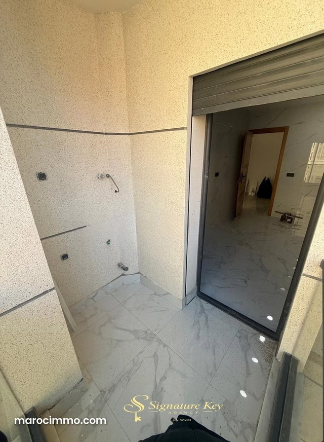 Appartement non meublé moderne à Tanger 8000DH — 5