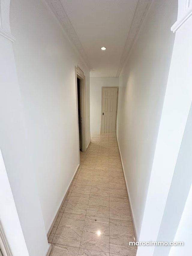 Très bel appartement à louer 2 Chambres 138 m² GRANDE terrasse proche Oliveri Maarif et L’école francaise Théophile Gautier — 4