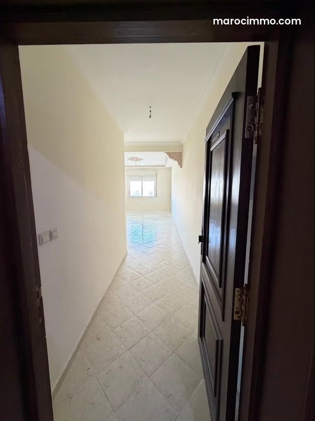 Appartement en vente à Hay Hassani. 4 grandes pièces. Avec ascenseur — 2