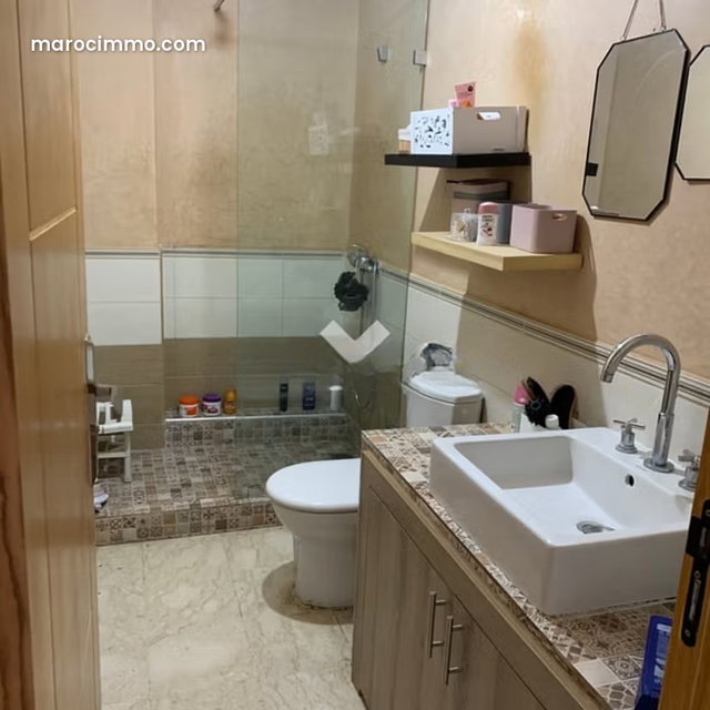 Appartement à Vendre de 77.0 m² à Casablanca, Maarif Extension — 4