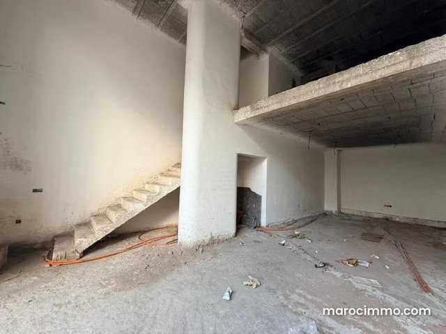 Local à louer sur Boulevard ABDELMOUMEN — 2