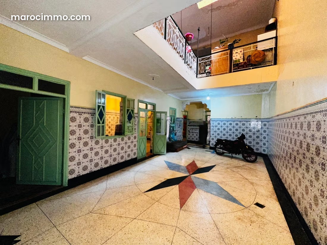 Riad à rénover de 136 m², 9 chambres, Michouar Marrakech — Marrakech