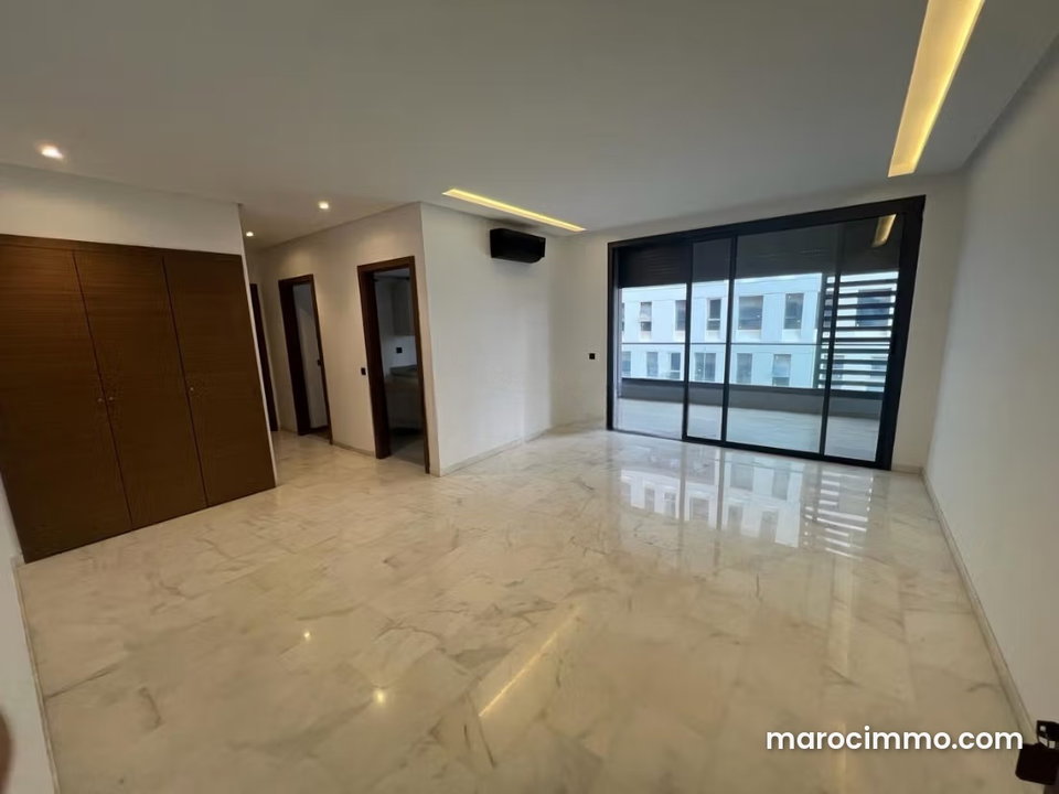 Beautiful Empty Apartment for Rent in Casablanca Finance City