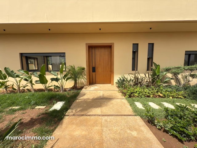 Modern Villa for Sale in Amelkis VE25201 — 2