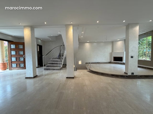 Exclusive villa à usage professionnel en plein coeur du CIL — 3