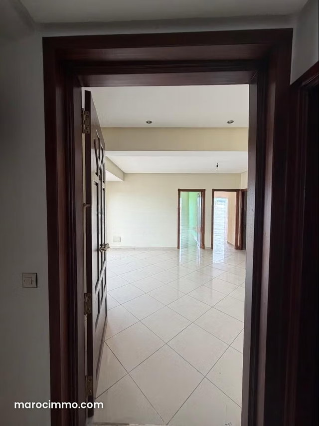 Bel appartement à vendre à Castilla. 3 chambres. Meublé — 3