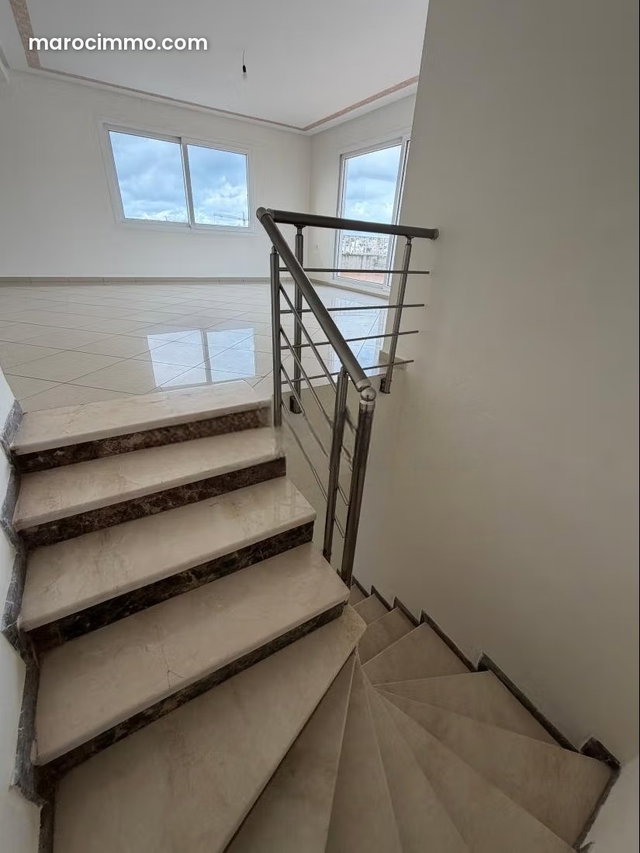 Bel appartement à vendre à Castilla. 3 chambres. Meublé — 5