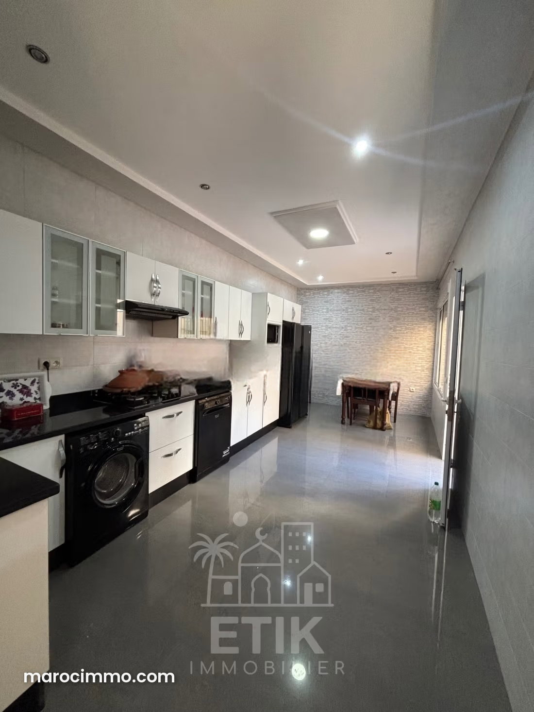 South-facing 5-bedroom house with pool in Achakar, Tangier — Tangier