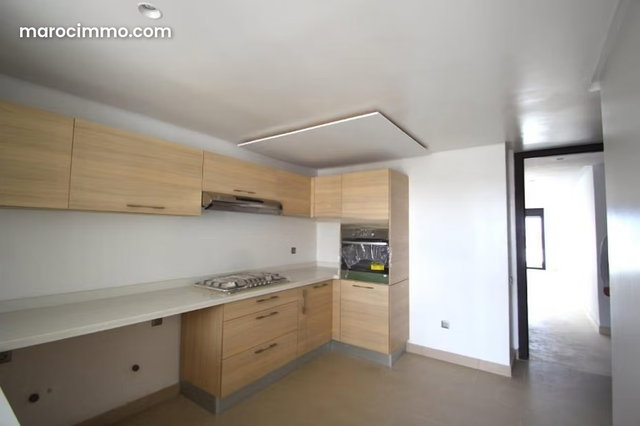Appartement à louer à AIN DIAB — 4