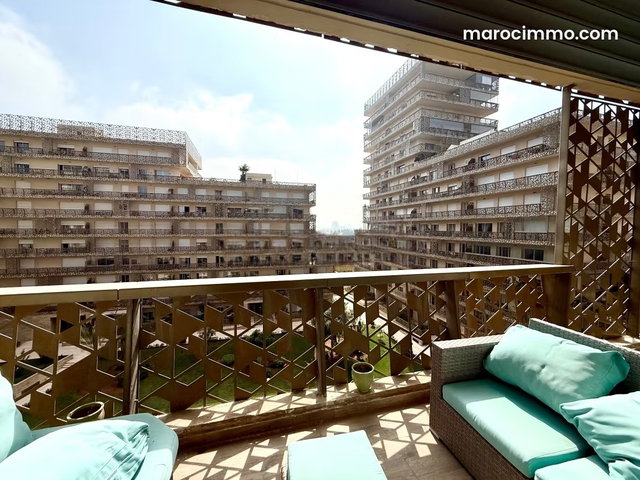 En Location Meublé: Magnifique Appartement de 2 chambres 2 Sb avec vue dégagée au CFC, Casablanca — 5