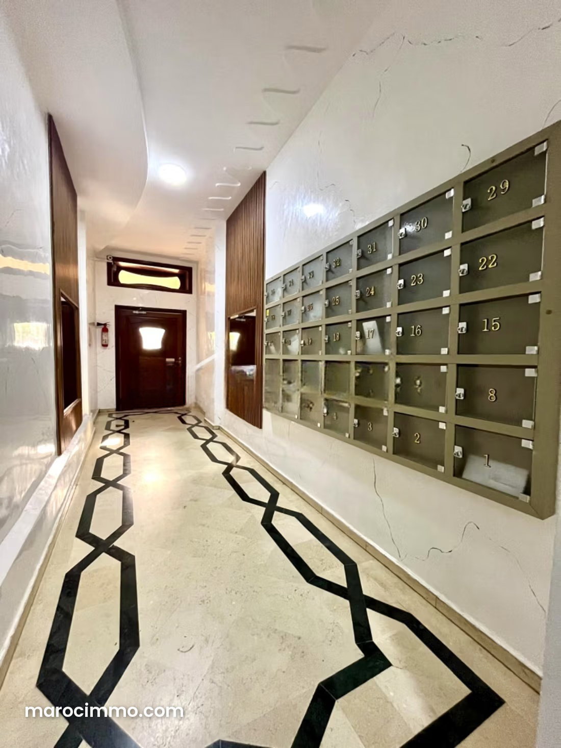 4-Room Apartment in Derb Omar, Casablanca with Garage — Casablanca