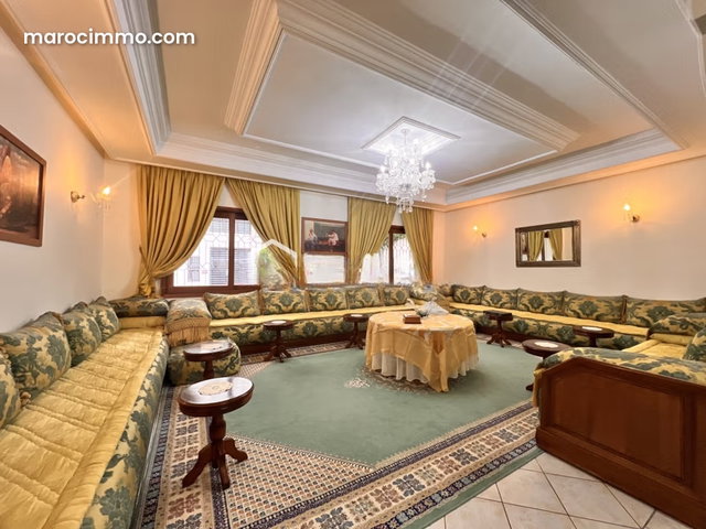 Appartement de 335 m² à Casablanca — 2
