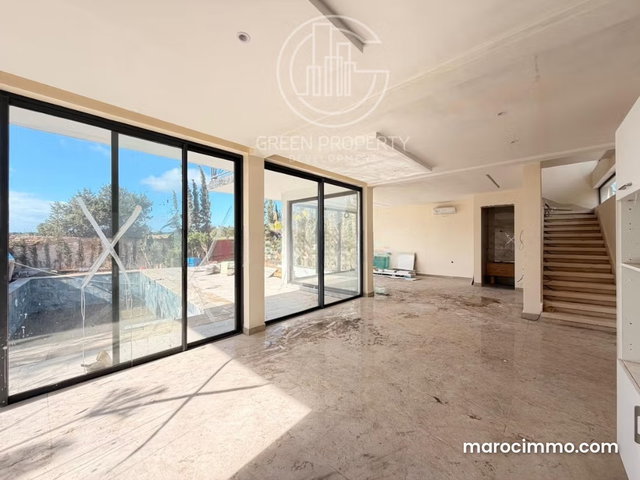 Belle maison contemporaine en zone urbaine — 2