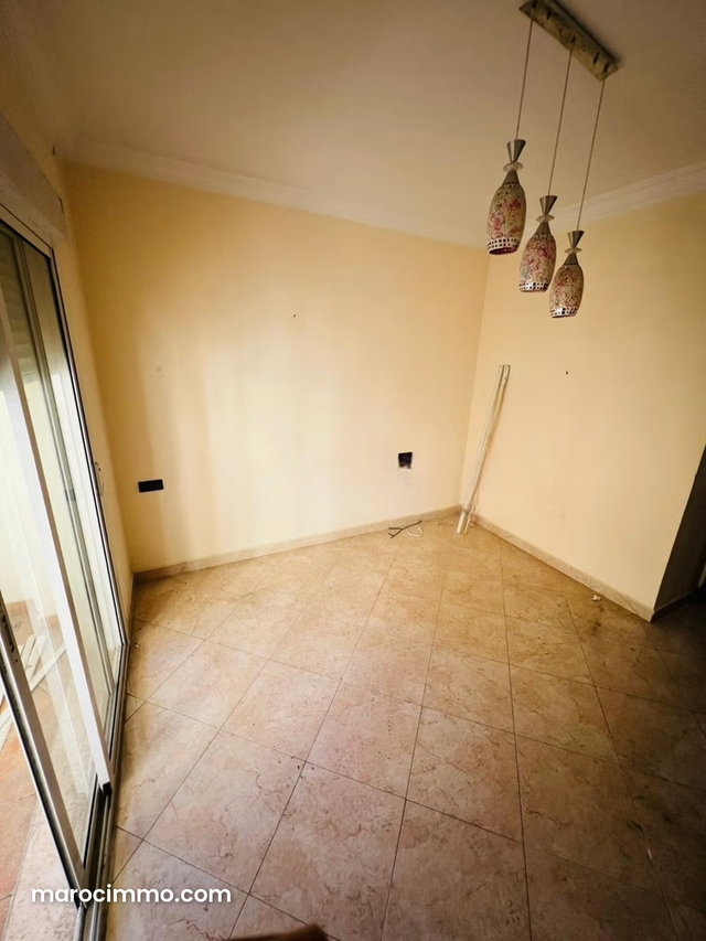Bel appartement à riad essalam Livrable — 2